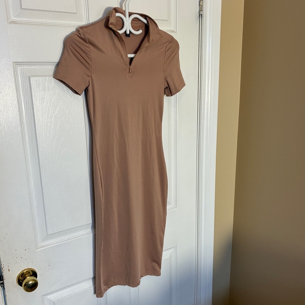 SHEIN Tan Midi Bodycon Dress XS | Zip Mock Neck | Short Sleeve
